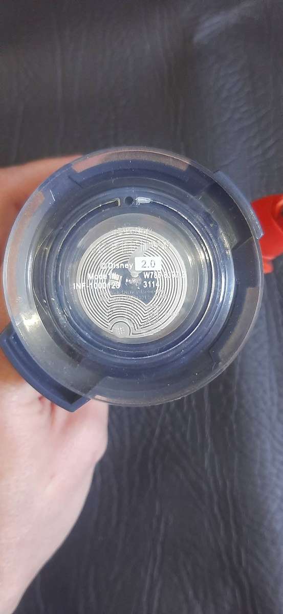 AVENGERS BUNDLE  DISNEY INFINITY 2.0 MARVEL FIGURES + COLLECTORS BOOK