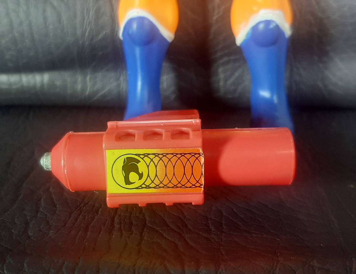 Lion-O with Sword of Omens, Claw Shield & Light-Up Ring Battle-Matic Action LJN 1985