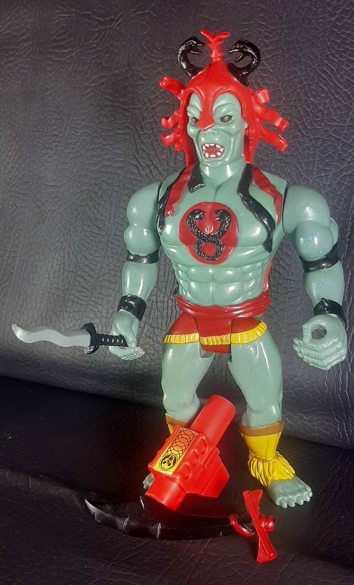 MUMM-RA THE EVER-LIVING  MUTANT WARLORD WITH LIGHT-UP RING & WEAPONS  LJN 1985