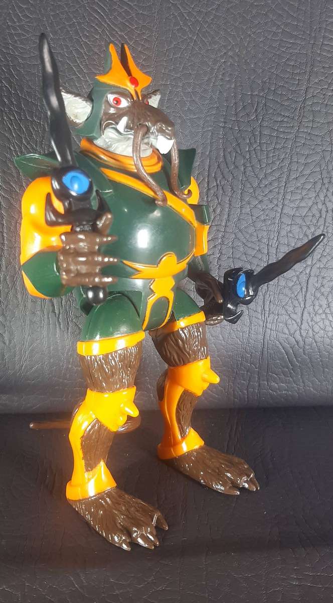RATAR-O  SERIES TWO (1986)  MUTANT COMMANDER WITH SWORD & HELMET  THUNDERCATS VILLAIN  LJN