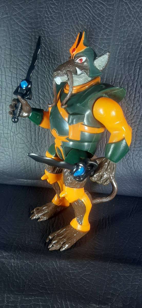 RATAR-O  SERIES TWO (1986)  MUTANT COMMANDER WITH SWORD & HELMET  THUNDERCATS VILLAIN  LJN