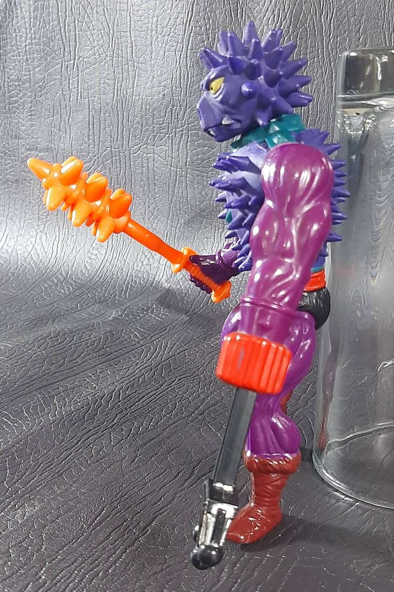 MASTERS OF THE UNIVERSE  SPIKOR (1985) EVIL WARRIOR WITH THE WICKED WRIST & ARMOR OF PAIN