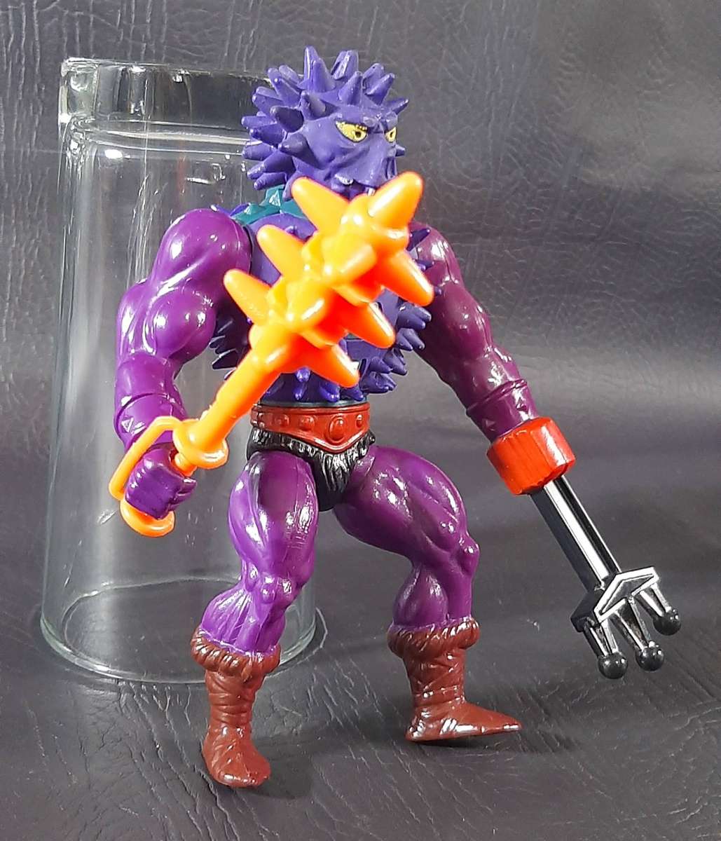 MASTERS OF THE UNIVERSE  SPIKOR (1985) EVIL WARRIOR WITH THE WICKED WRIST & ARMOR OF PAIN