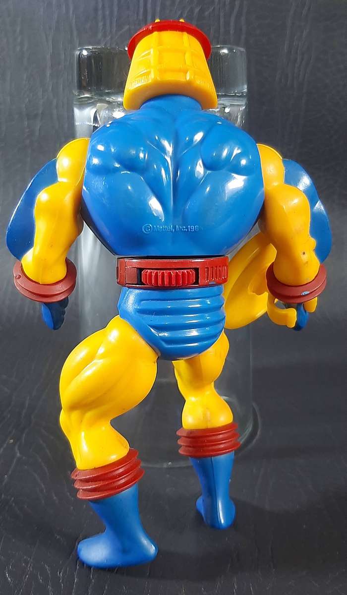 MASTERS OF THE UNIVERSE  SY-KLONE (1985) HEROIC HUMAN TORNADO WITH RADAR CHEST