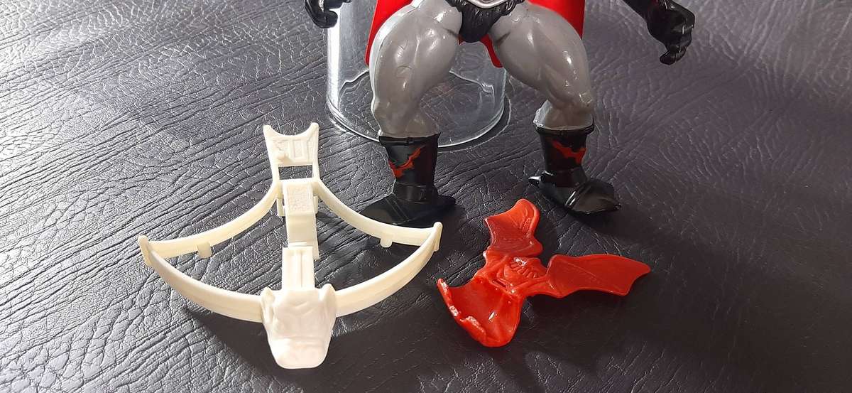 MASTERS OF THE UNIVERSE  HORDAK (1985) EVIL LEADER OF THE HORDE WITH CROSSBOW & CAPE