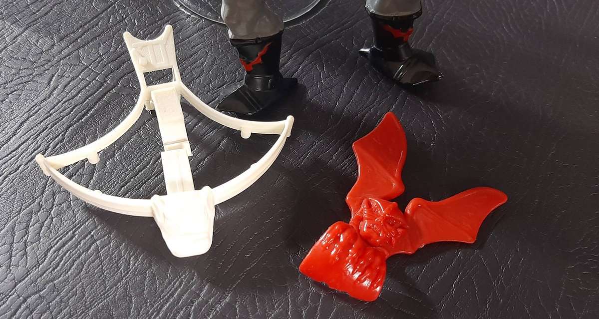 MASTERS OF THE UNIVERSE  HORDAK (1985) EVIL LEADER OF THE HORDE WITH CROSSBOW & CAPE