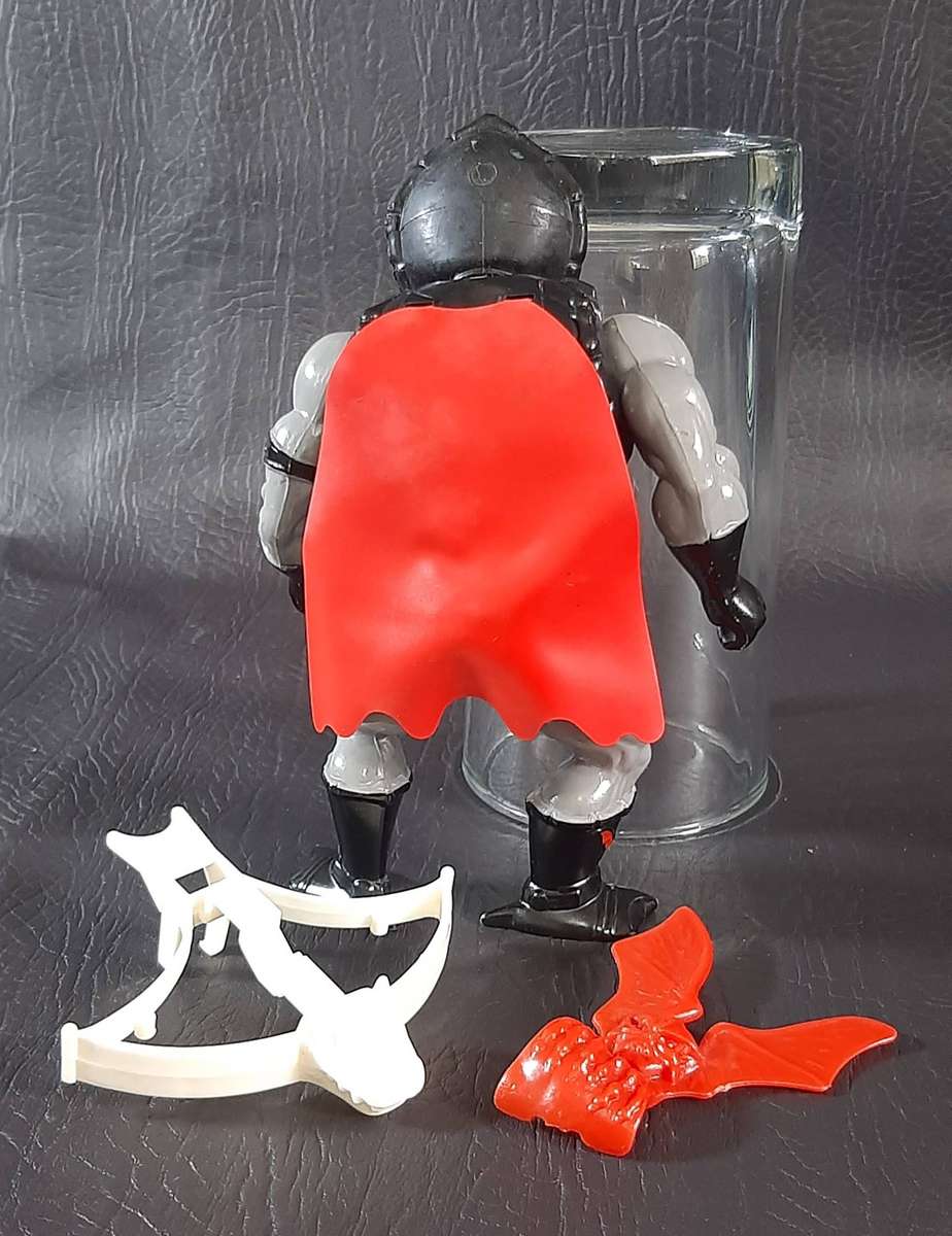 MASTERS OF THE UNIVERSE  HORDAK (1985) EVIL LEADER OF THE HORDE WITH CROSSBOW & CAPE