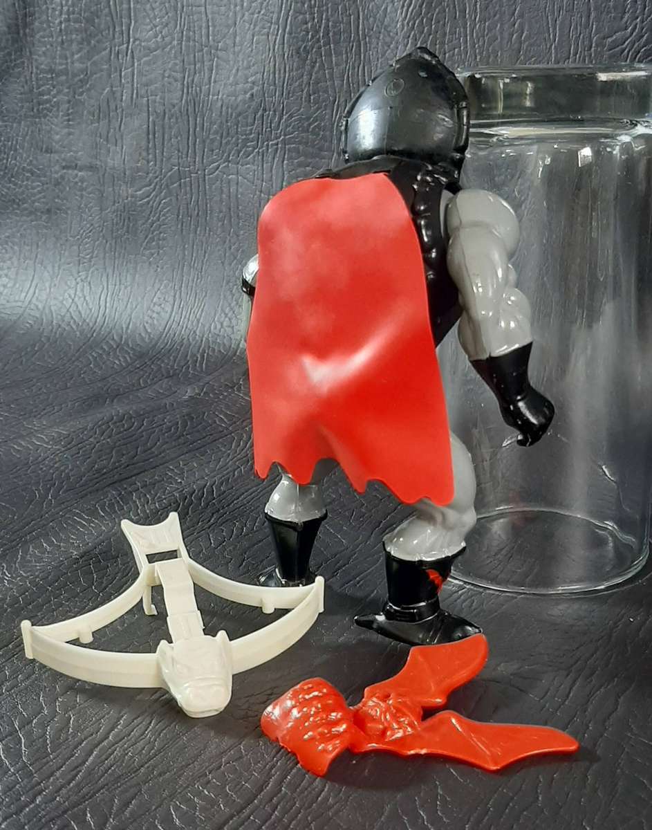 MASTERS OF THE UNIVERSE  HORDAK (1985) EVIL LEADER OF THE HORDE WITH CROSSBOW & CAPE