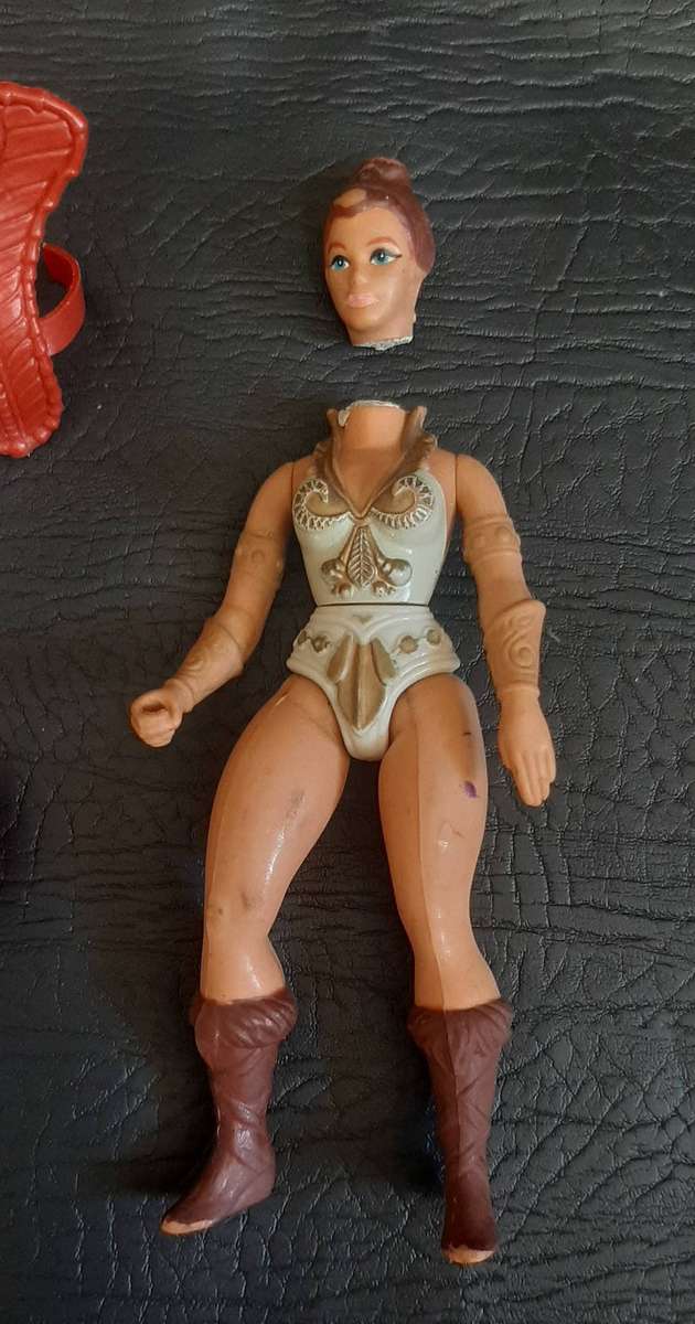 MASTERS OF THE UNIVERSE  TEELA (1982 FIRST WAVE EDITION)