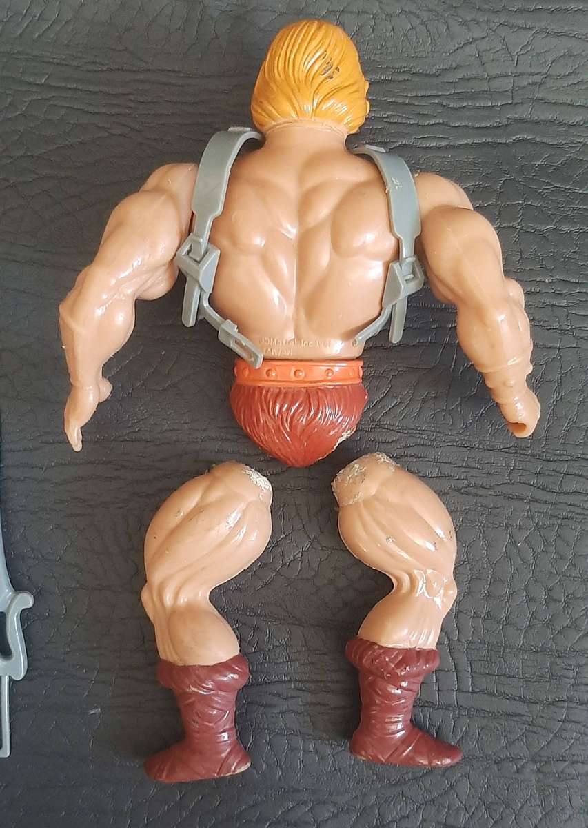 MASTERS OF THE UNIVERSE  HE-MAN (1982 FIRST WAVE EDITION)