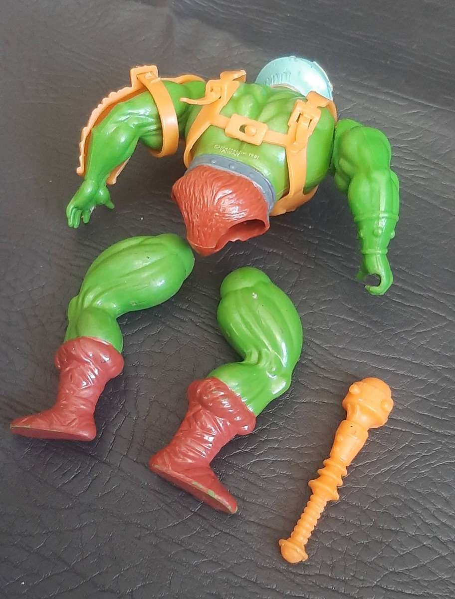 MASTERS OF THE UNIVERSE  MAN-AT-ARMS (1982 FIRST WAVE EDITION)