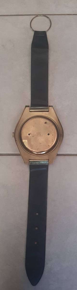 OVERSIZED WRISTWATCH-STYLE WALL THERMOMETER  72CM OF FRENCH QUIRK AND FUNCTION