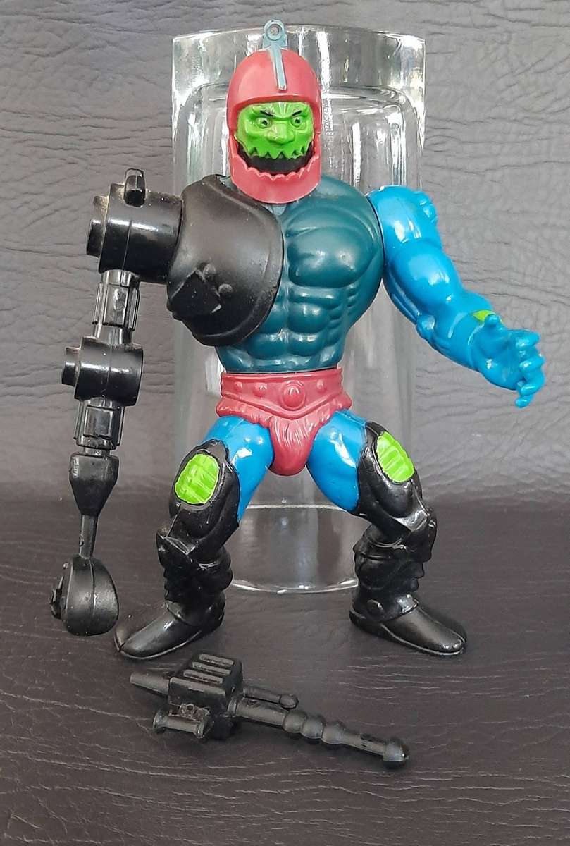 MASTERS OF THE UNIVERSE  TRAP JAW (WAVE 2, 1983)  VINTAGE MATTEL ACTION FIGURE