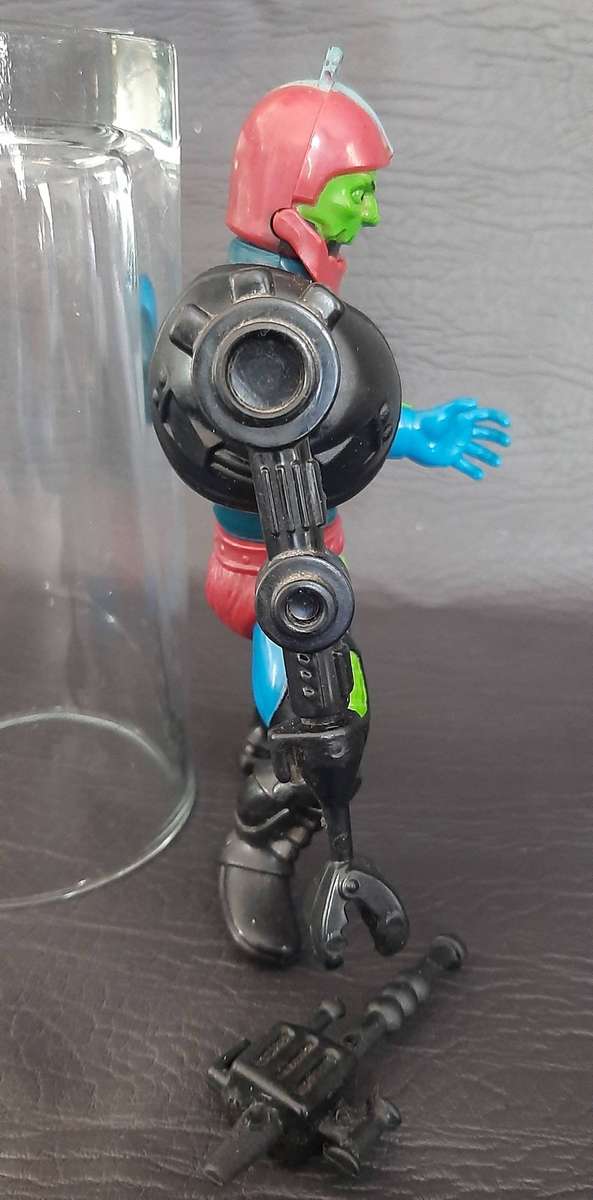 MASTERS OF THE UNIVERSE  TRAP JAW (WAVE 2, 1983)  VINTAGE MATTEL ACTION FIGURE