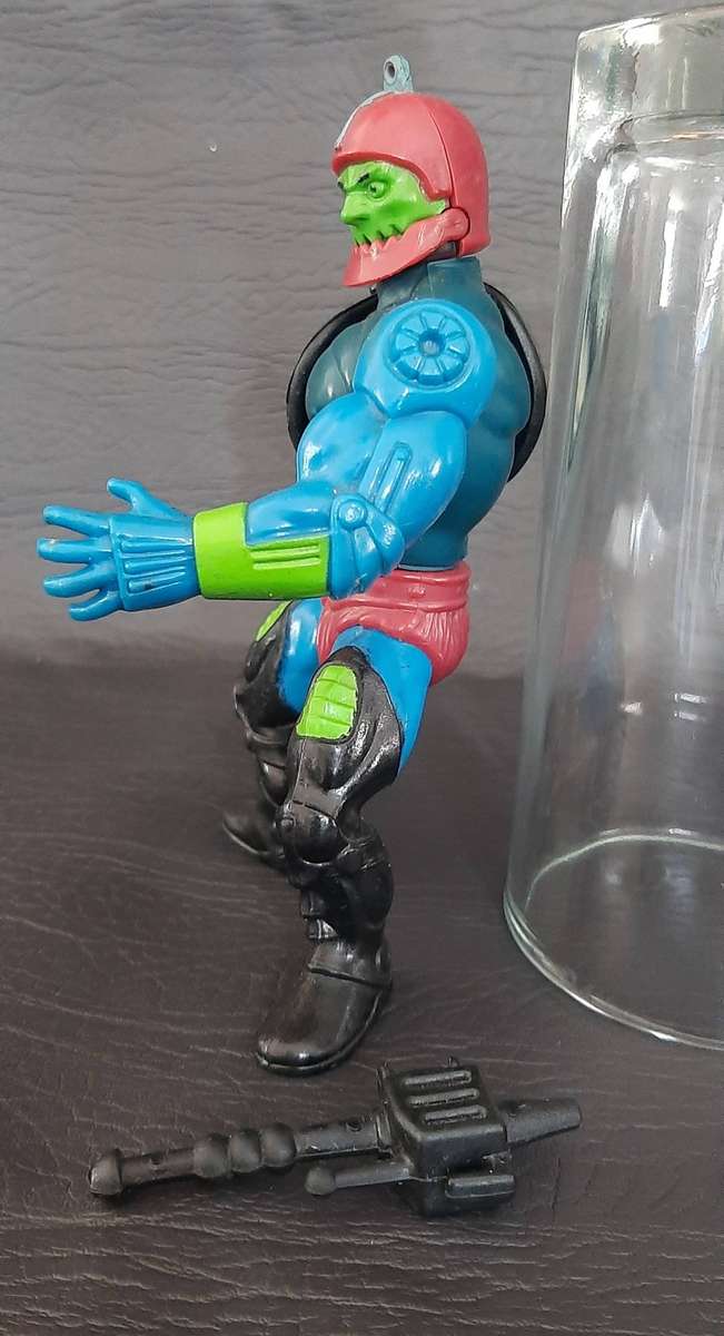 MASTERS OF THE UNIVERSE  TRAP JAW (WAVE 2, 1983)  VINTAGE MATTEL ACTION FIGURE