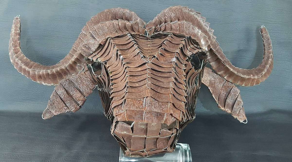 LARGE METAL WOVEN BUFFALO HEAD  WALL-MOUNTED SCULPTURAL STATEMENT