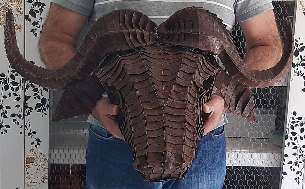 LARGE METAL WOVEN BUFFALO HEAD  WALL-MOUNTED SCULPTURAL STATEMENT