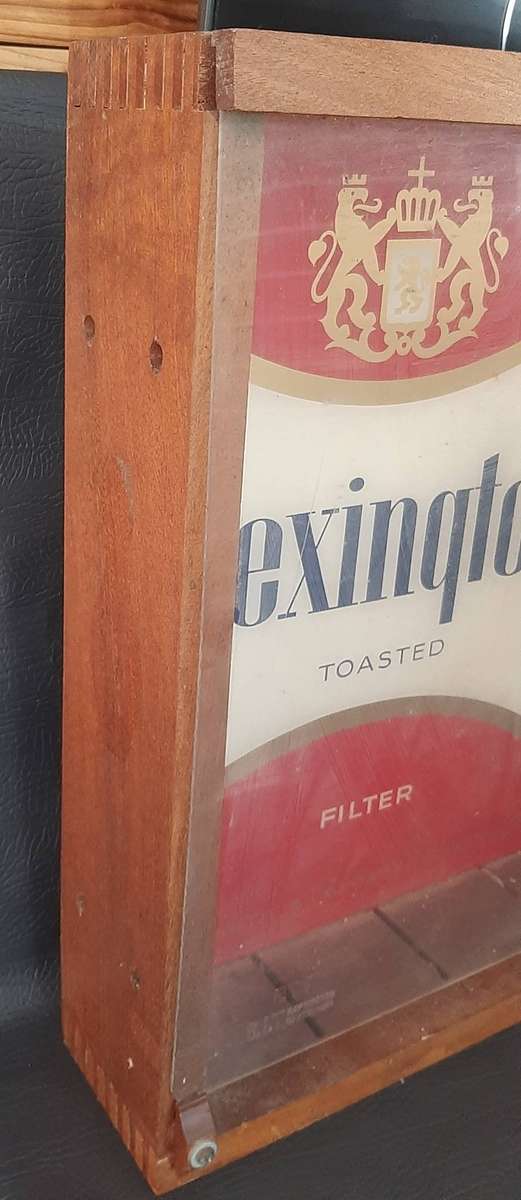 LEXINGTON CIGARETTE DISPLAY CASE  WOOD & PERSPEX, 63CM X 10CM X 45CM