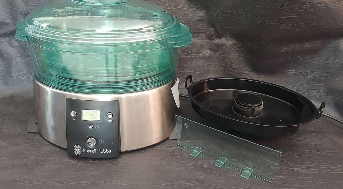 RUSSELL HOBBS DIGITAL FOOD STEAMER  STAINLESS STEEL BASE & TRIPLE-TIER SYSTEM