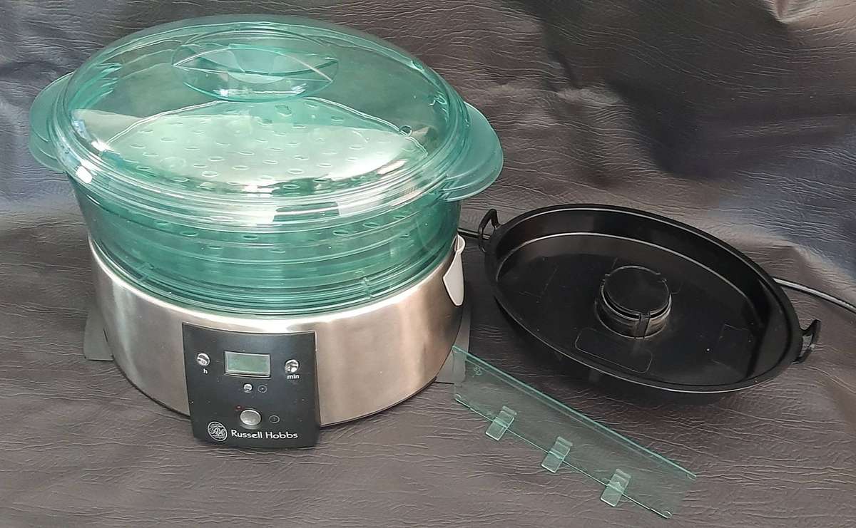 RUSSELL HOBBS DIGITAL FOOD STEAMER  STAINLESS STEEL BASE & TRIPLE-TIER SYSTEM