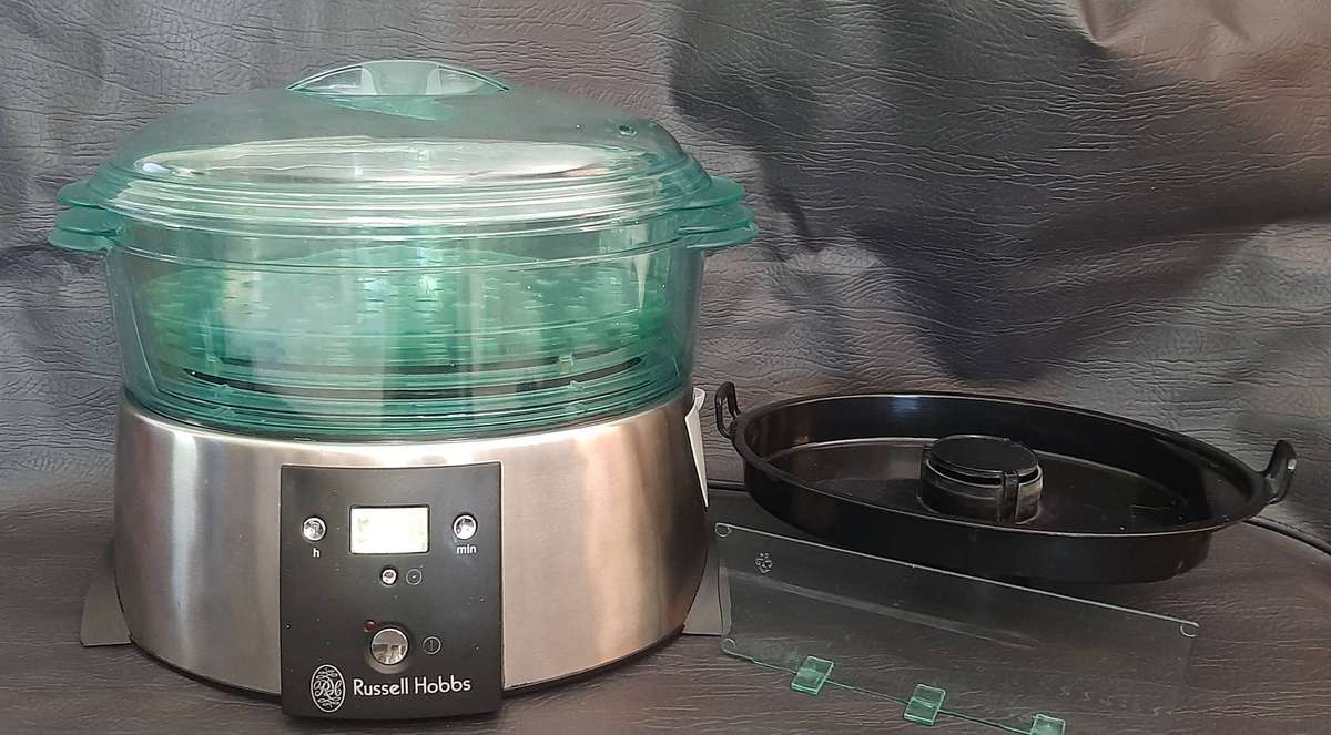 RUSSELL HOBBS DIGITAL FOOD STEAMER  STAINLESS STEEL BASE & TRIPLE-TIER SYSTEM