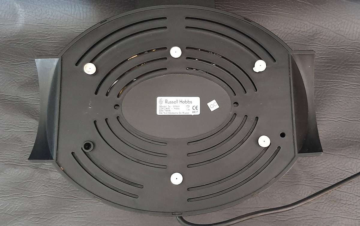 RUSSELL HOBBS DIGITAL FOOD STEAMER  STAINLESS STEEL BASE & TRIPLE-TIER SYSTEM