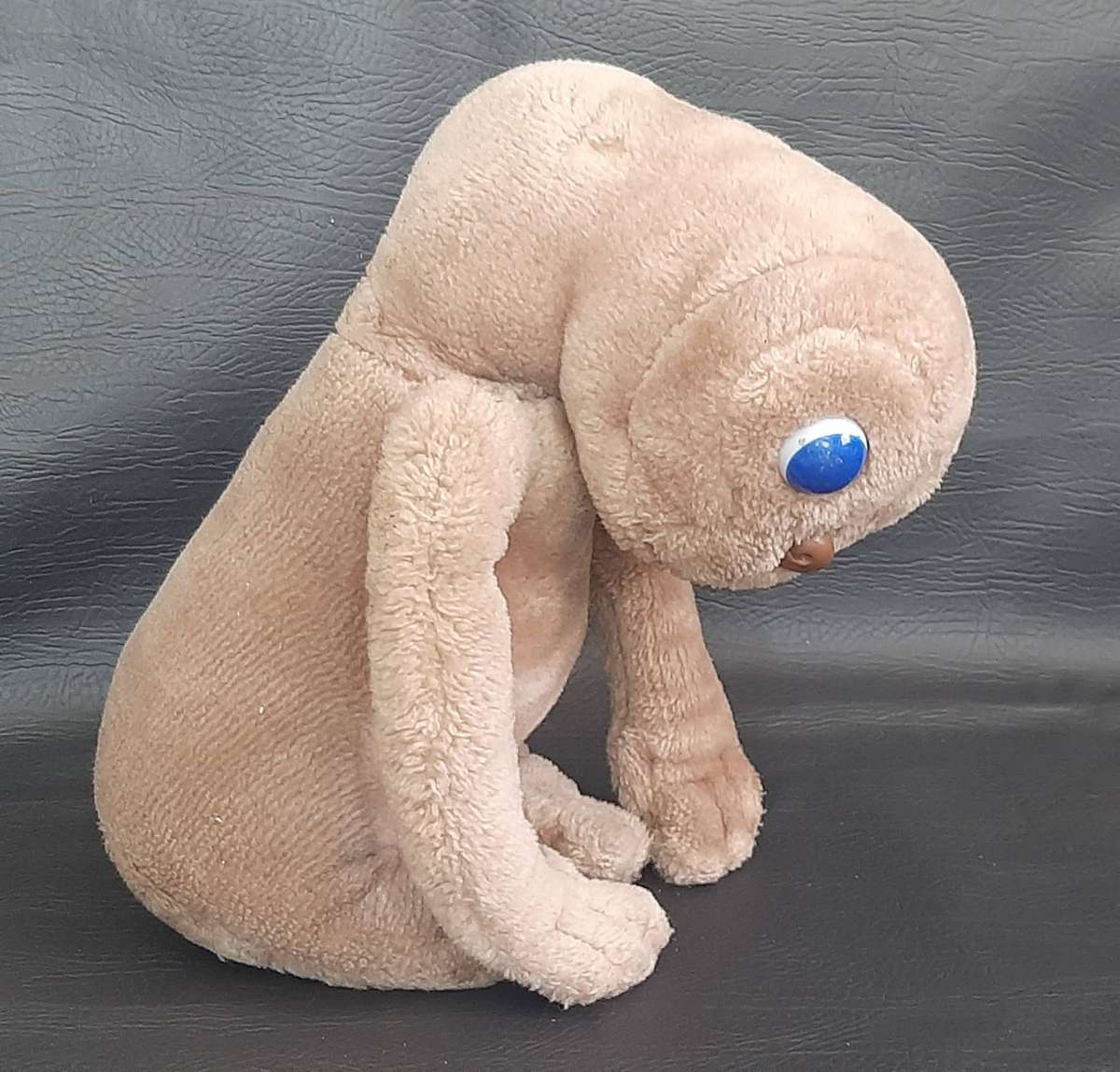 VINTAGE 1982 E.T. PLUSH TOY  30CM OF NOSTALGIA