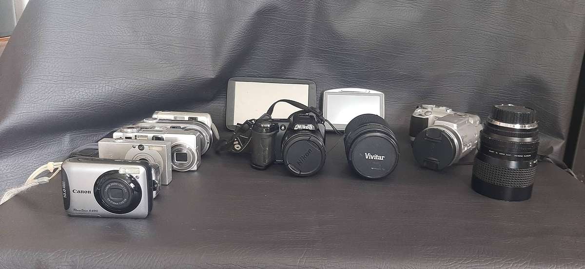 Vintage Tech Joblot: Cameras, Lenses & GPS Devices