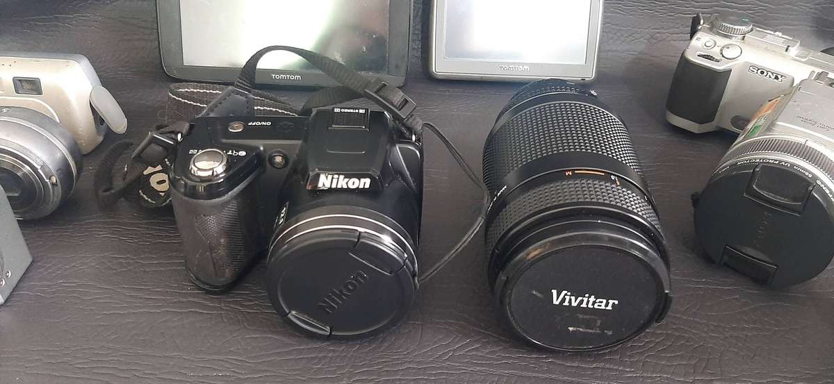 Vintage Tech Joblot: Cameras, Lenses & GPS Devices