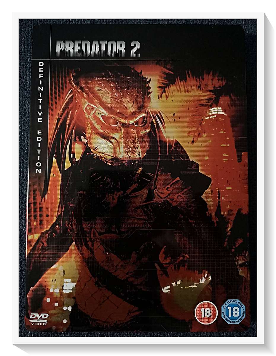 Predator 2 - Definitive Edition - Steel Book Double Disc Edition - 18VLS - Casing & Discs: Excellent