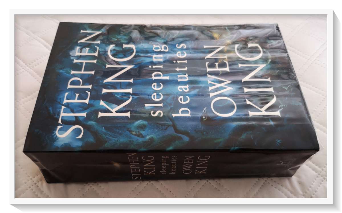 Stephen King and Owen King Sleeping Beauties Large Hodder and Stoughter 1st Edition - Once Read Only
