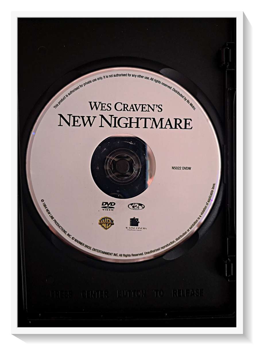 WES CRAVEN's NEW NIGHTMARE - Loads of Bonus Features - Casing & Disc Condition: Very Good