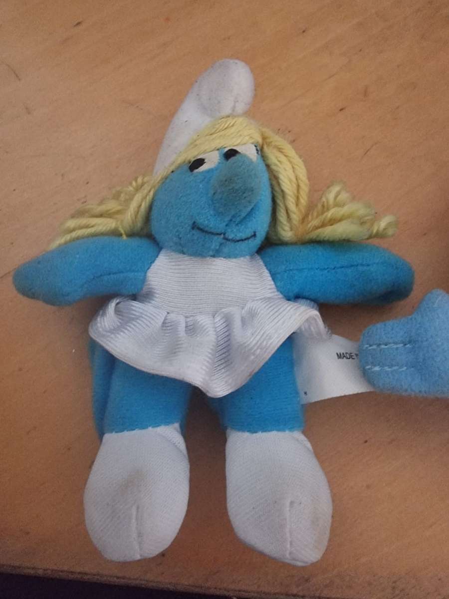Lots of Smurfs