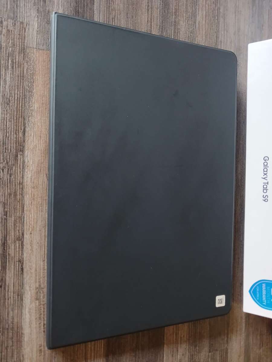 Samsung Galaxy Tab S9 (X710) 11" Wi-Fi Only 128GB Tablet + Screen Protector + Book Cover + Pen