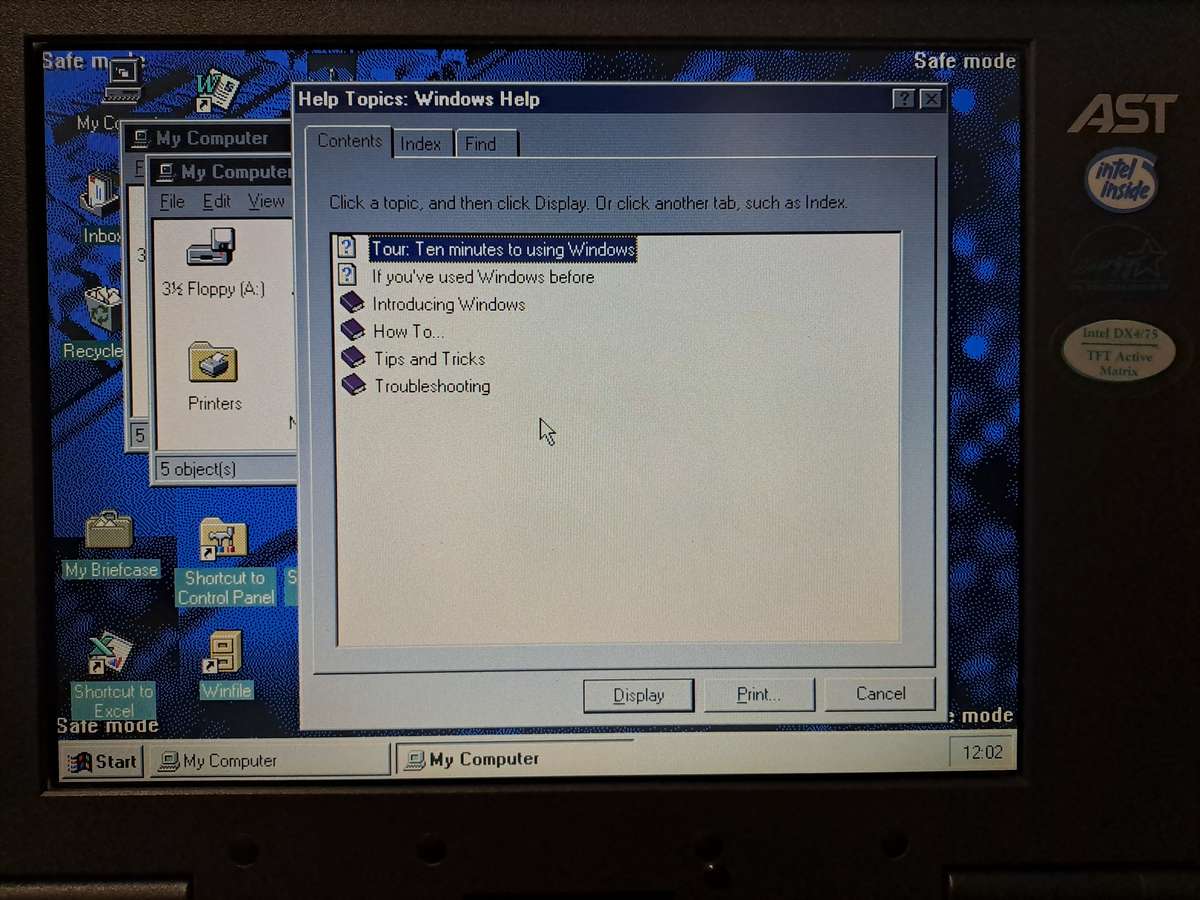 Vintage Laptop: AST Ascentia 900N 4/75 Intel 486.