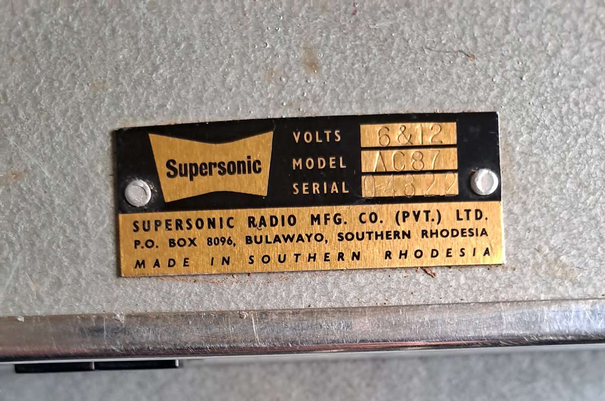 Vintage Rhodesian Supersonic Car Radio