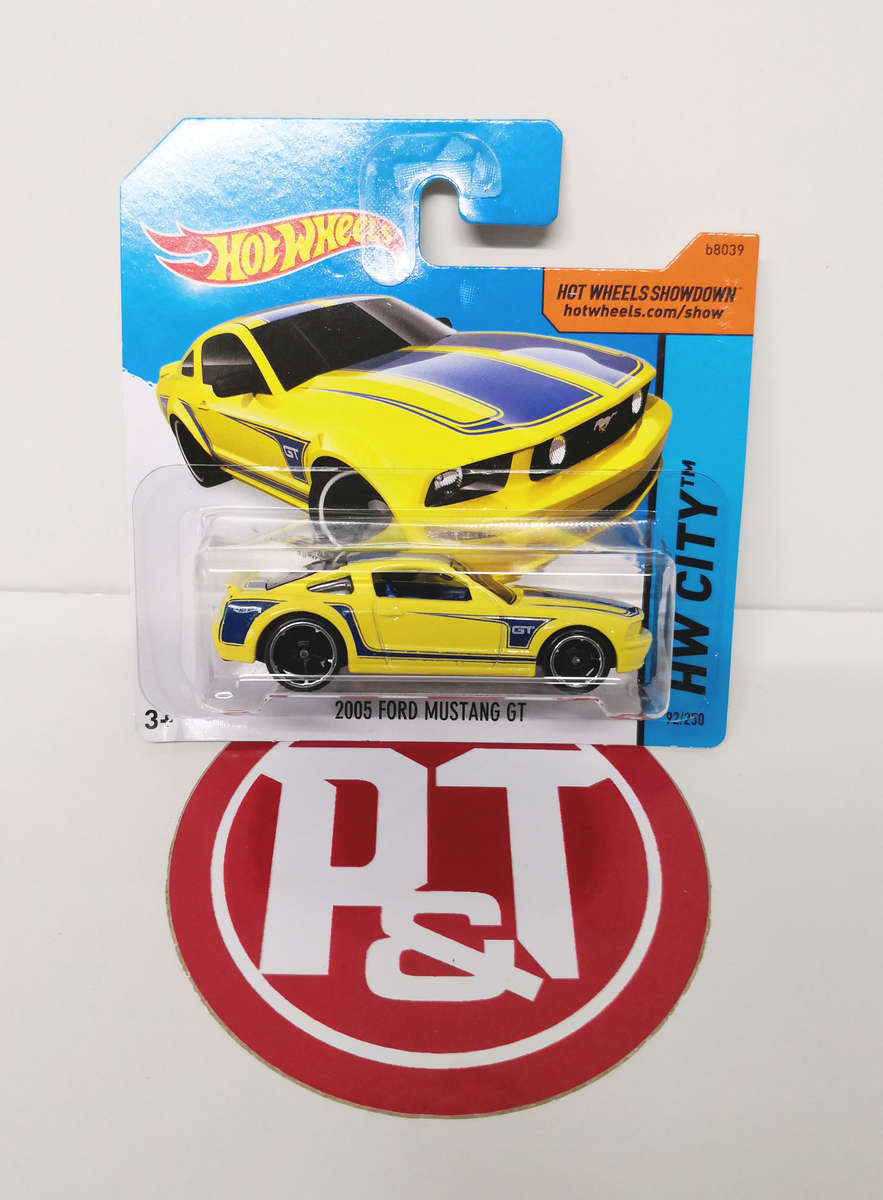 2014 Hot Wheels 2005 Ford Mustang GT
