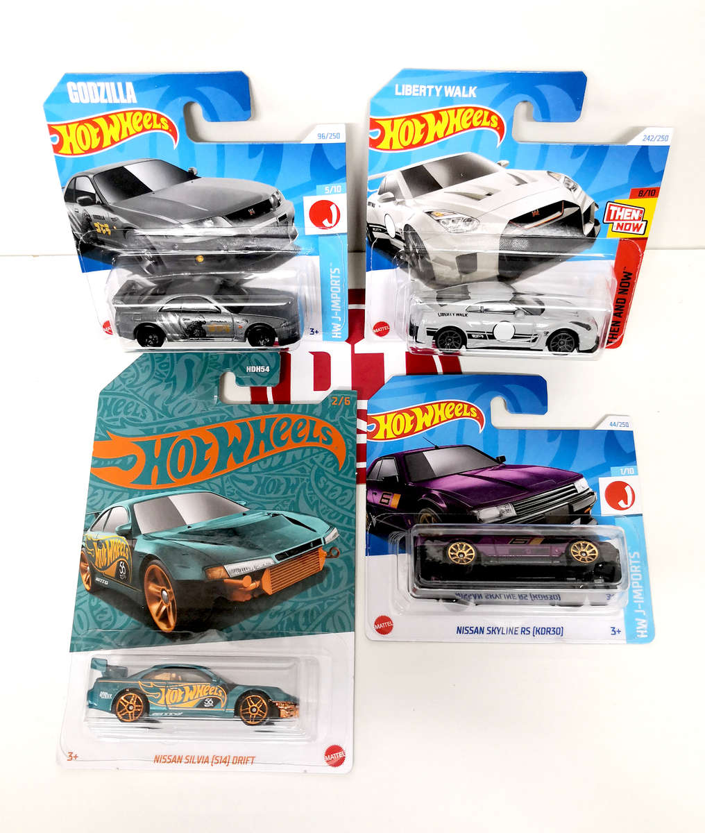 Hot Wheels Nissan Combo (4 Models)