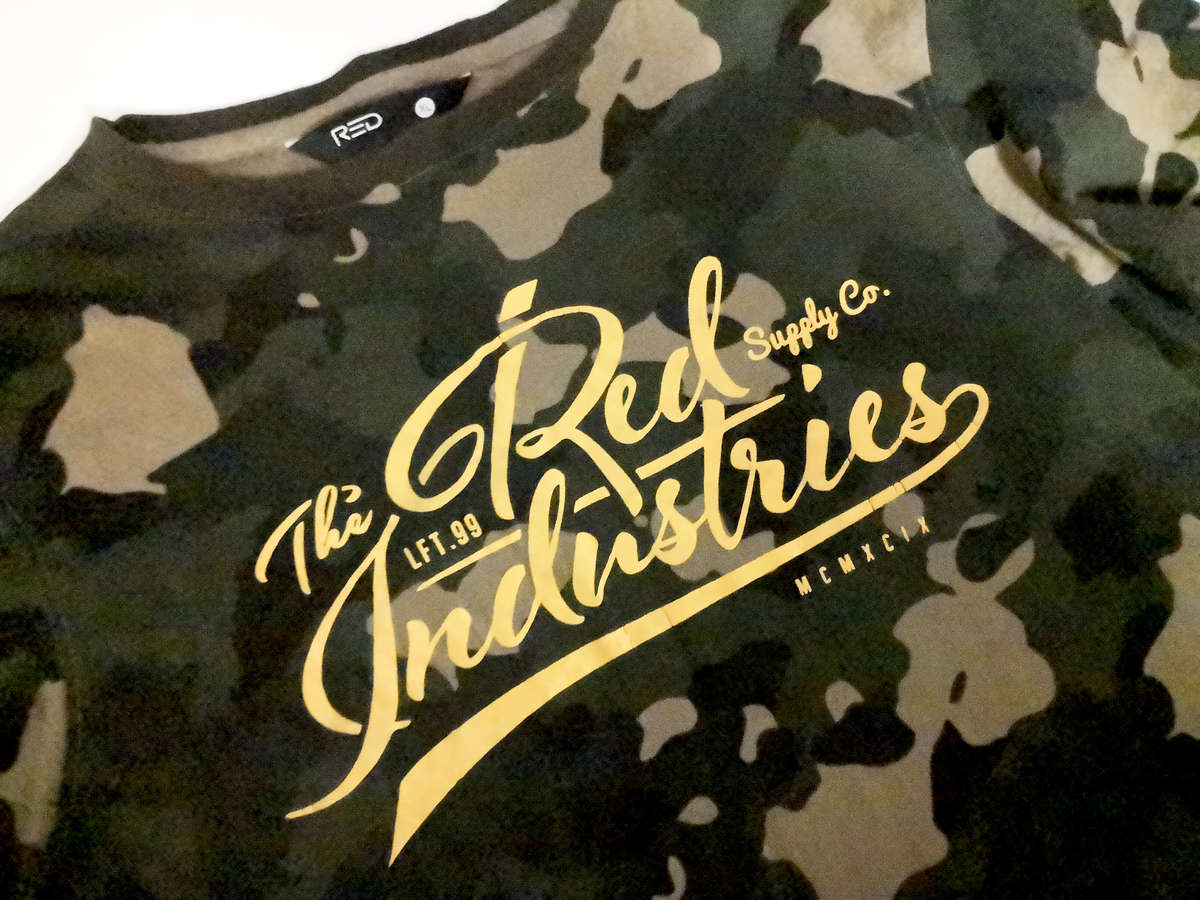 Men's RED INDUSTRIES Camo T-Shirt - XL