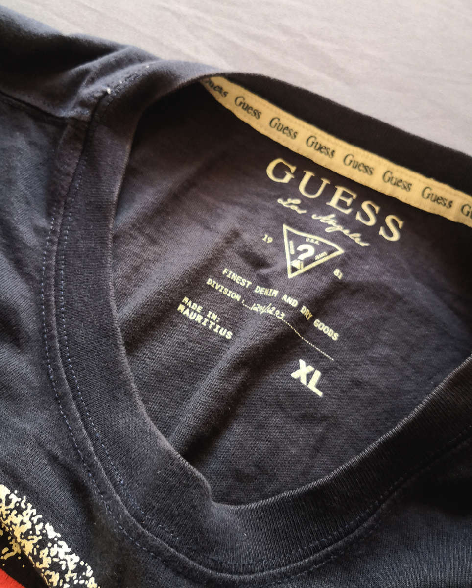 Men's GUESS Graphic T-Shirt - XL