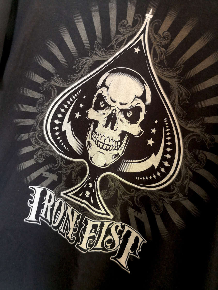 Men's IRON FIST Graphic T-Shirt - L