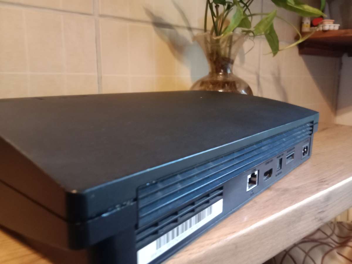 PS3 slim 320gb for parts/repair