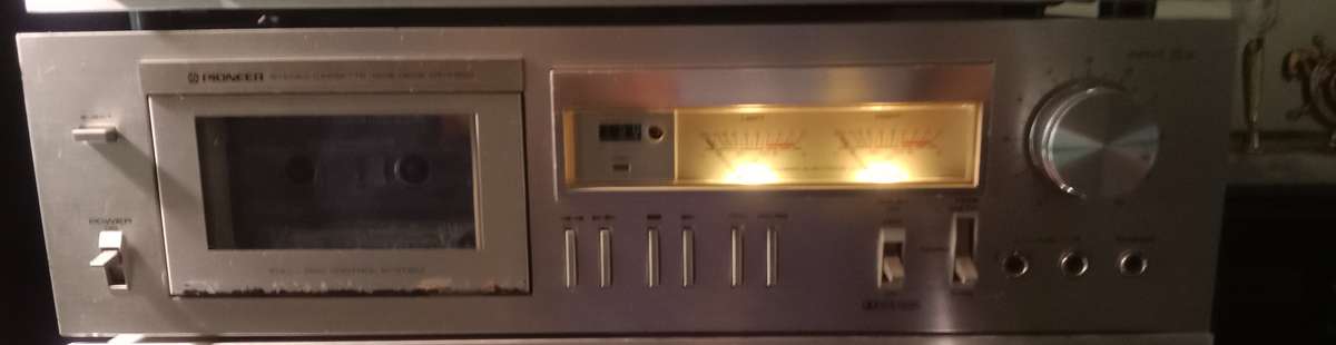 Vintage Pioneer cassette deck CT F550