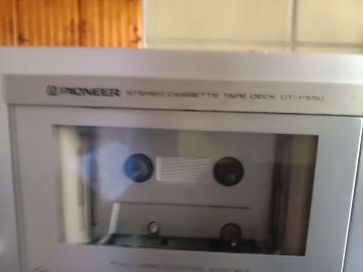 Vintage Pioneer cassette deck CT F550
