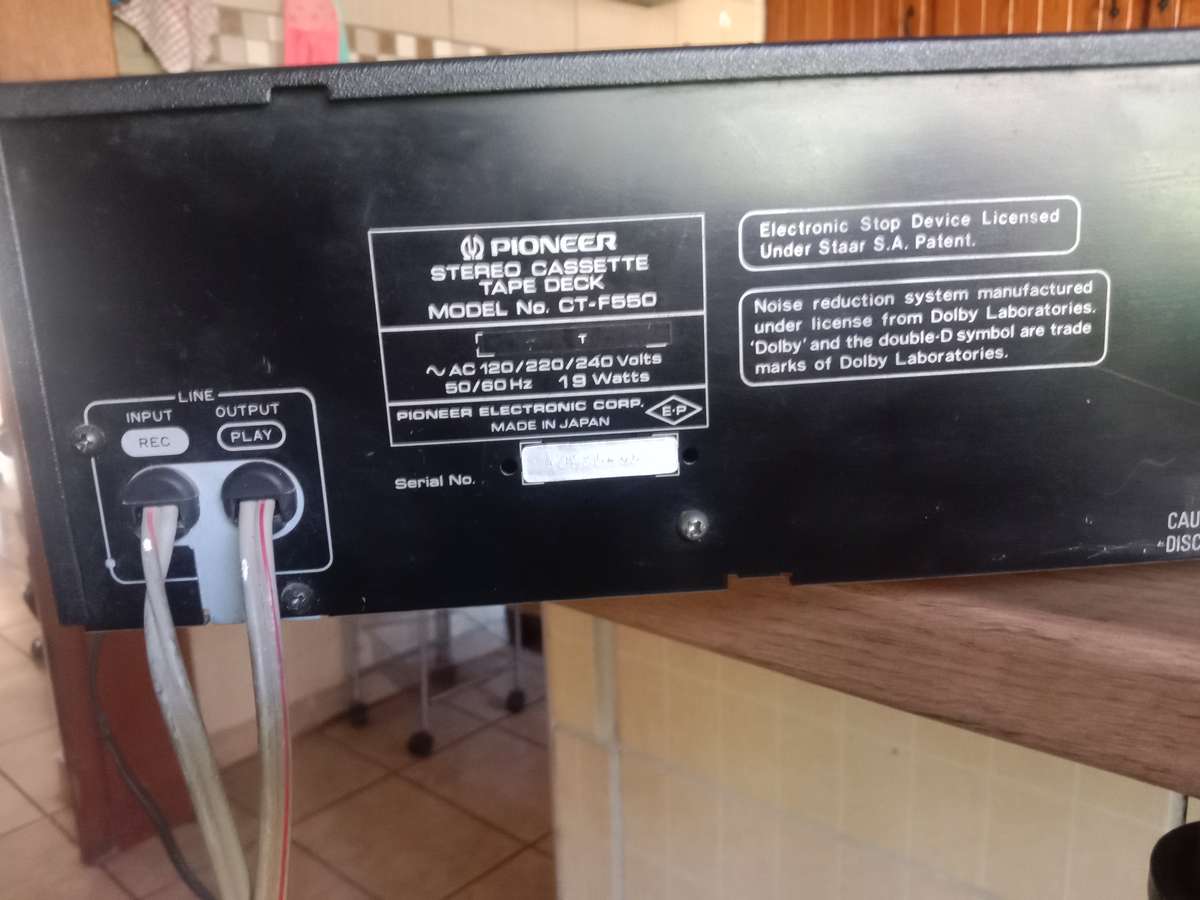 Vintage Pioneer cassette deck CT F550