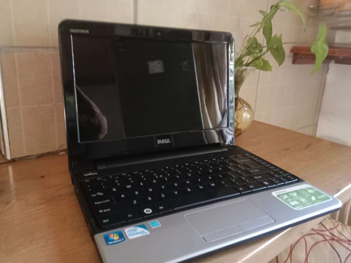 Dell Inspiron 1110 mini laptop