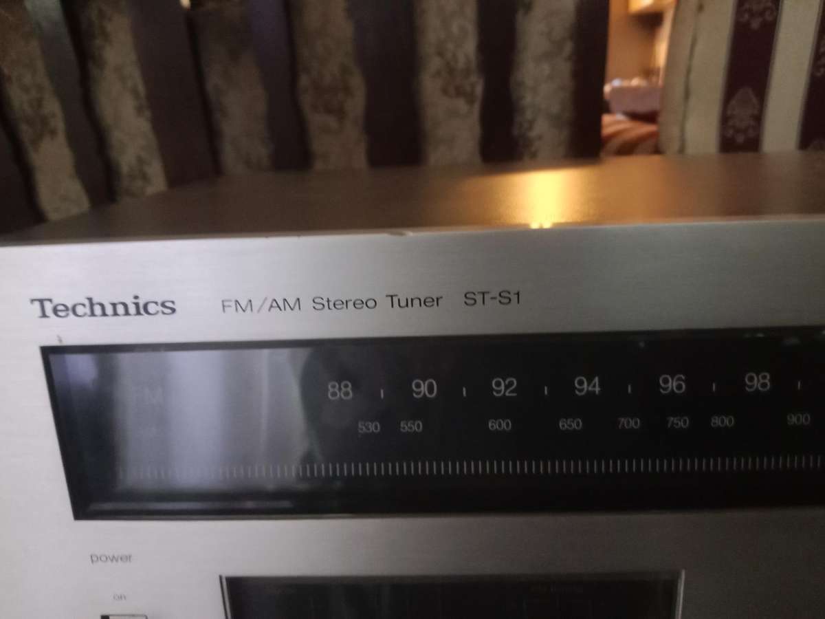 Technics vintage tuner ST -S1