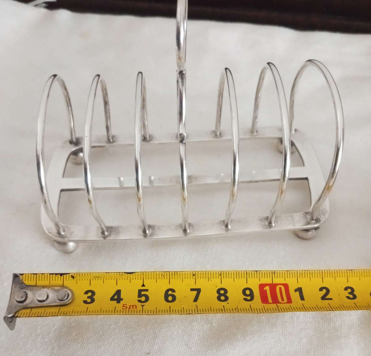 A fine sterling silver toast rack