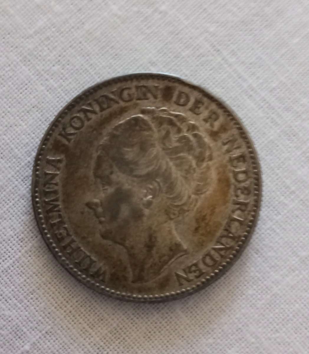 A Dutch 1 Guilden silver 1930