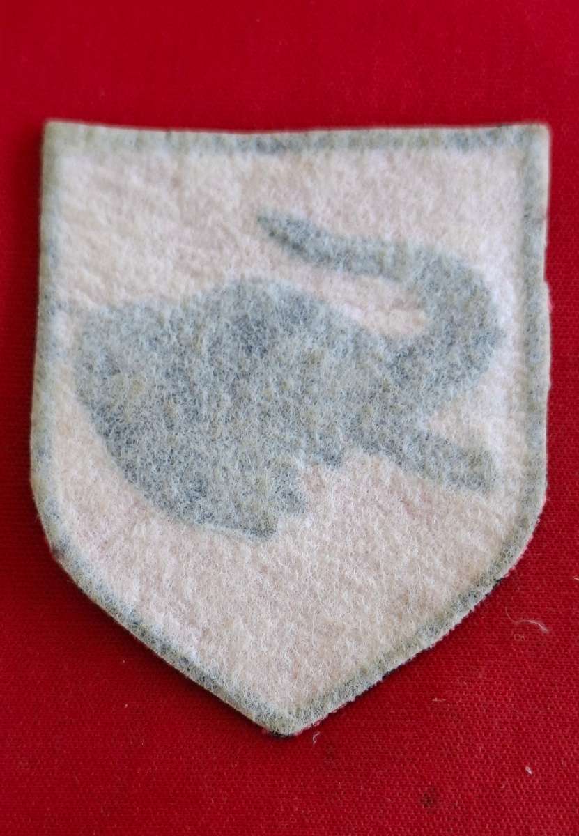 RHODESIAN ARMY - 1 BRIGADE (MATABELELAND)  EMBROIDERED SHOULDER PATCH      (8763)